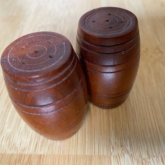 Vintage Wood Salt & Pepper Shakers - Light Posts, Maracas, & Barrels - Picture 10 of 16